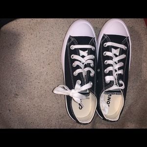 Black/white/white converse
